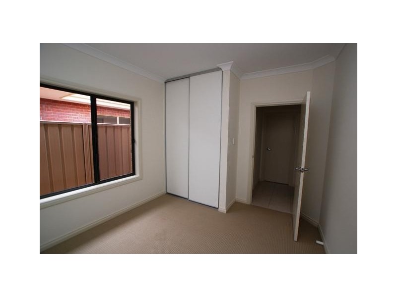 21 Burton Avenue, Park Holme SA 5043