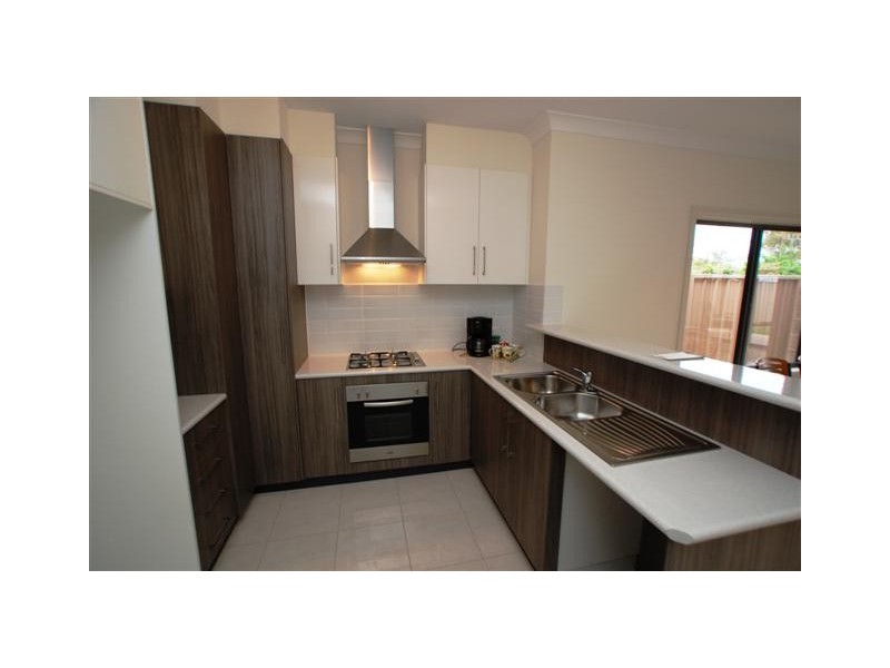 21 Burton Avenue, Park Holme SA 5043
