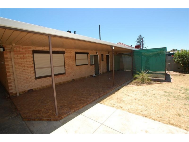 16 Montrose Avenue, Seaton SA 5023