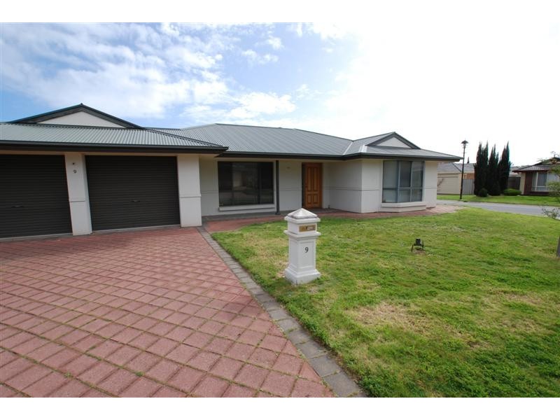 9 Belmont Close, Clovelly Park SA 5042