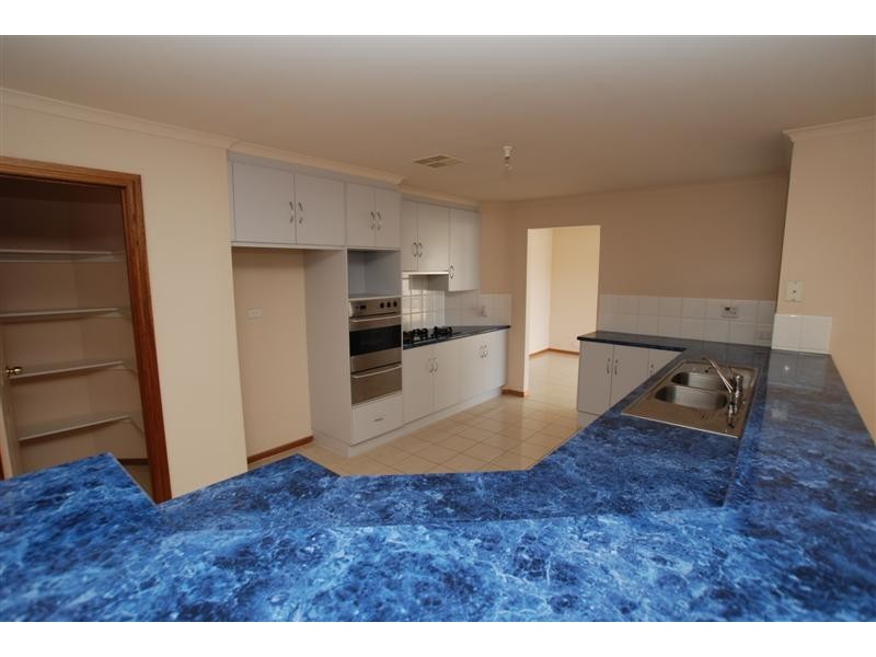 9 Belmont Close, Clovelly Park SA 5042