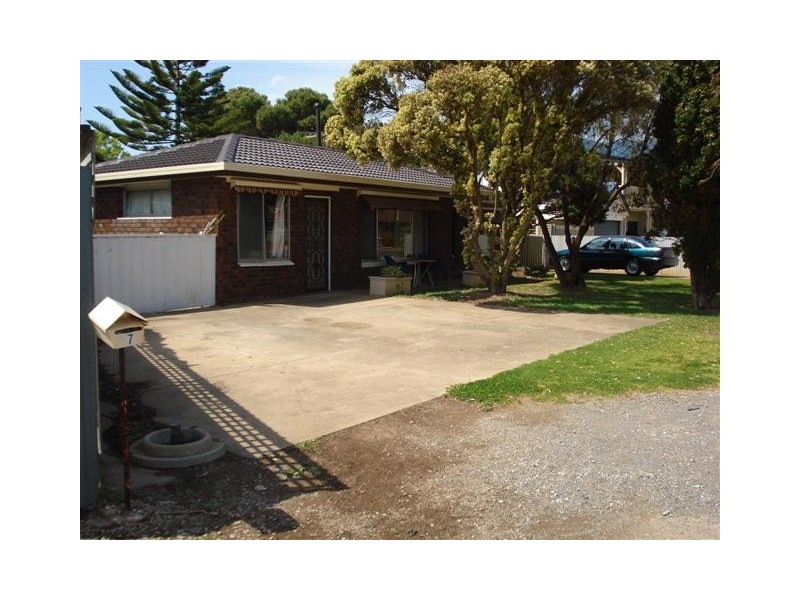 7 Hamilton Road, Aldinga Beach SA 5173