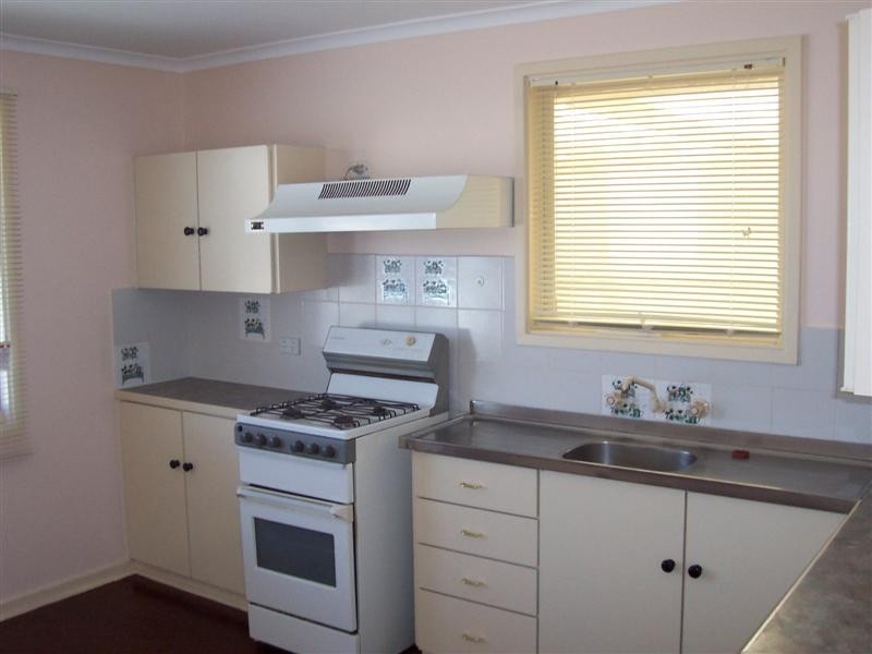 18 Protector Street, O’sullivan Beach SA 5166