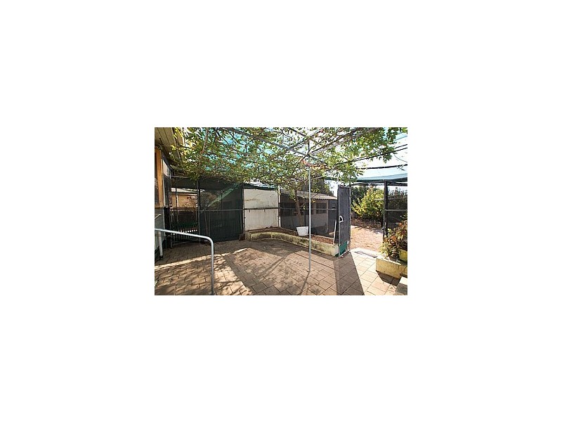 27 Sutton Avenue, Seacombe Gardens SA 5047