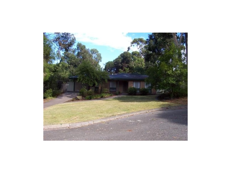 2 Charles Court, Aberfoyle Park SA 5159