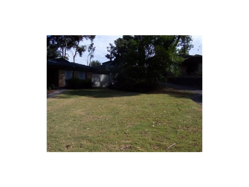 2 Charles Court, Aberfoyle Park SA 5159