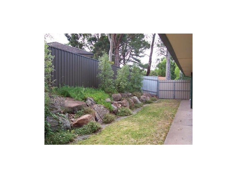 2 Charles Court, Aberfoyle Park SA 5159