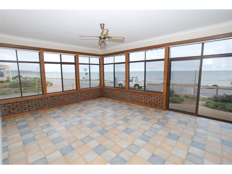 106 Esplanade, Hove SA 5048