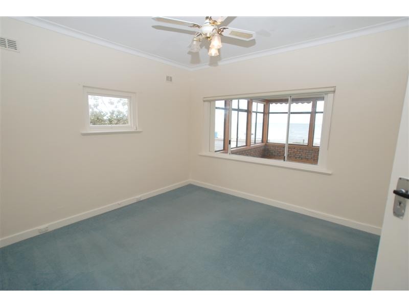 106 Esplanade, Hove SA 5048