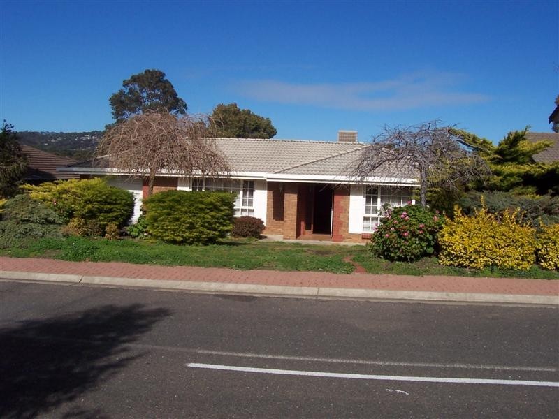 31 Daveys Street, Flagstaff Hill SA 5159