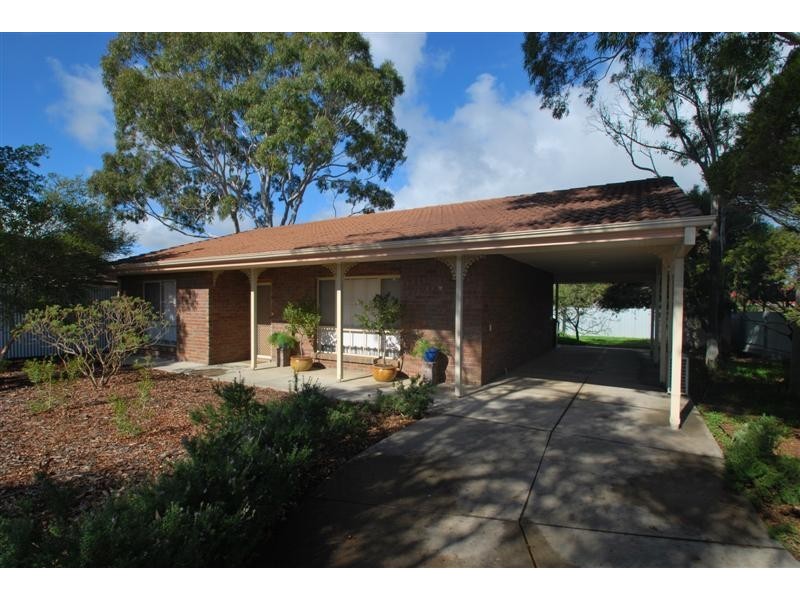 18 Attridge Road, Morphett Vale SA 5162