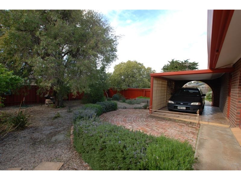 15 Cliff Avenue, Port Noarlunga South SA 5167