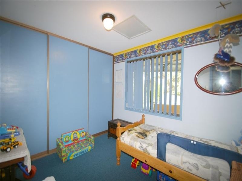 6 Hendrix Crescent, Woodcroft SA 5162