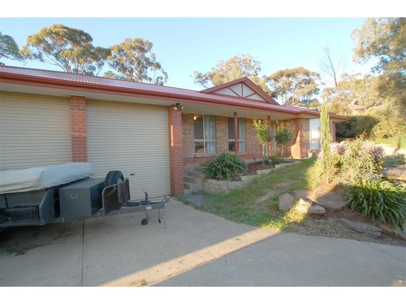 8 The Oaks Parade, Aberfoyle Park SA 5159