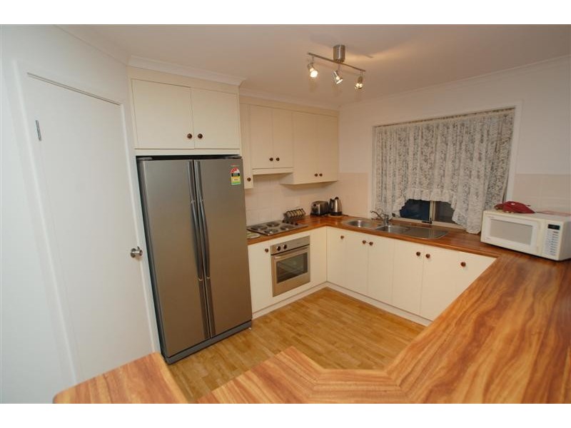 8 The Oaks Parade, Aberfoyle Park SA 5159