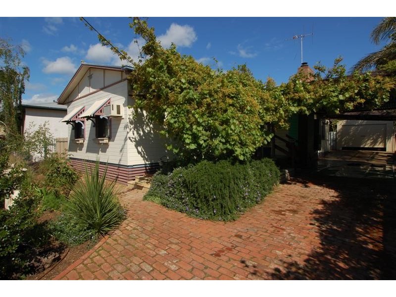 4 Shinnick Street, Dover Gardens SA 5048