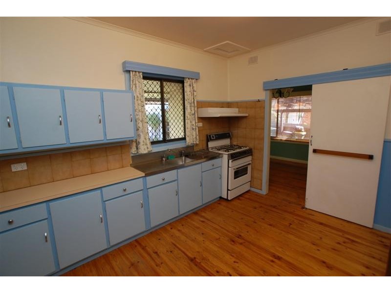 4 Shinnick Street, Dover Gardens SA 5048