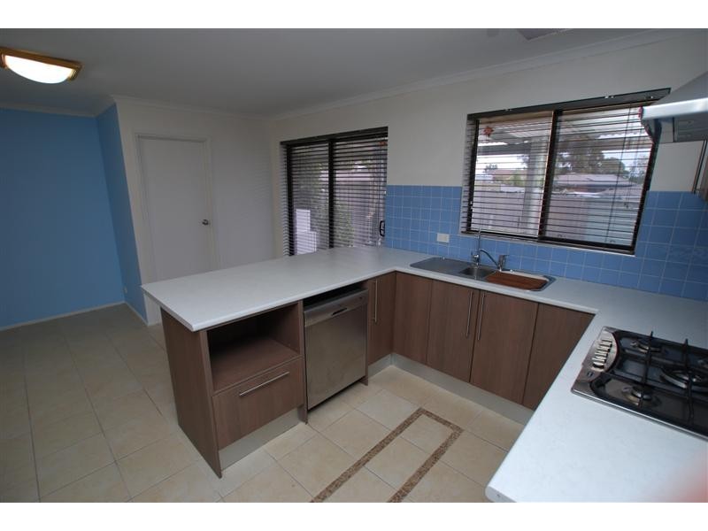 9 Andrew Court, Aberfoyle Park SA 5159