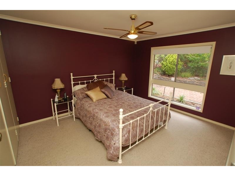 19 Booth Avenue, Happy Valley SA 5159