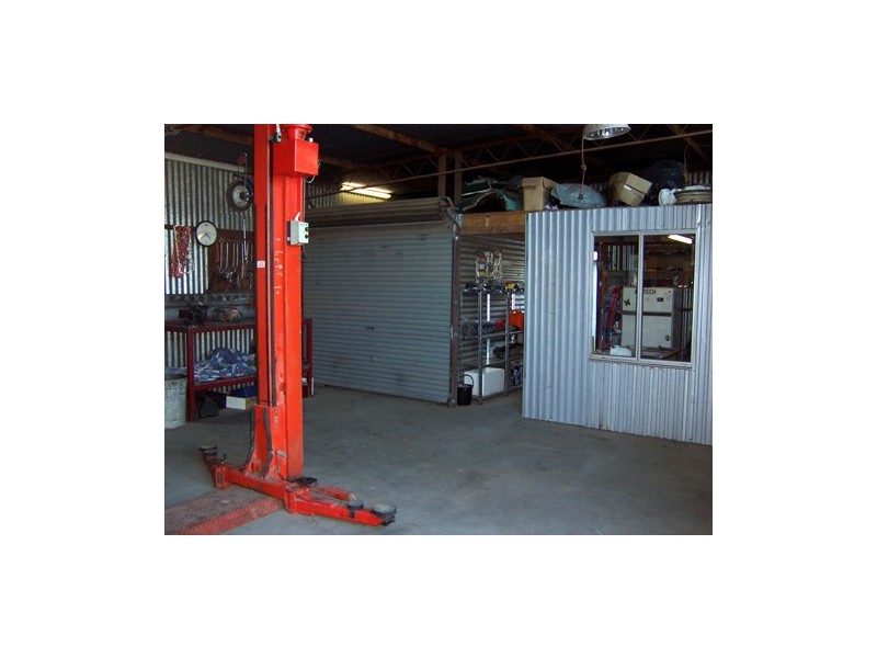 Numbers 8-10 Riverview Terrace, Morgan SA 5320