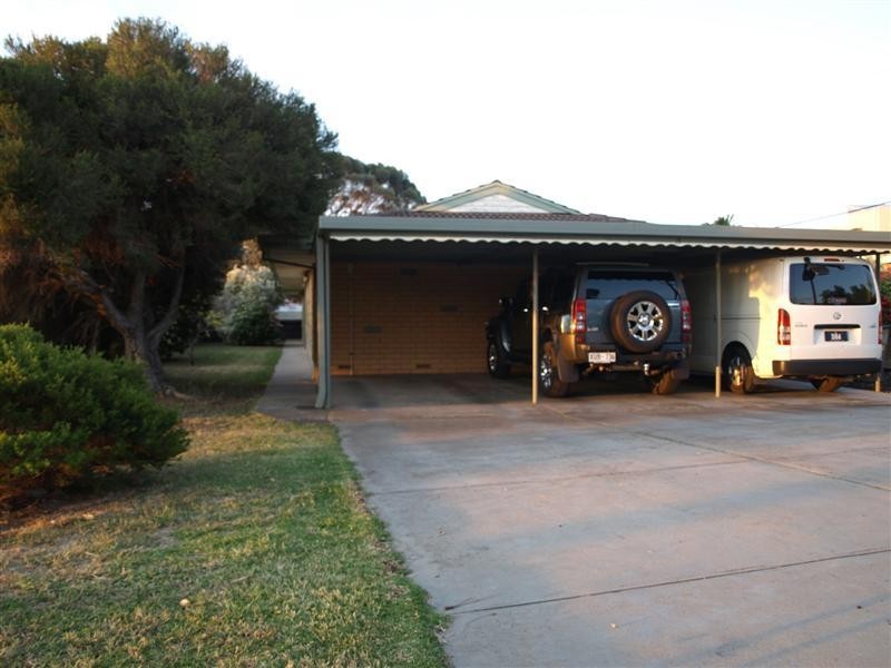 2-13 Martin Place, Christies Beach SA 5165