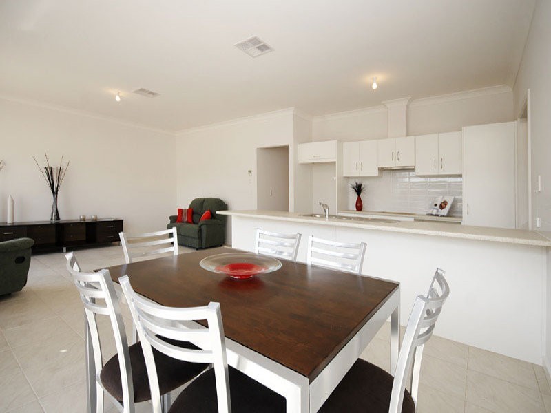 5a Berwick Street, Port Noarlunga South SA 5167
