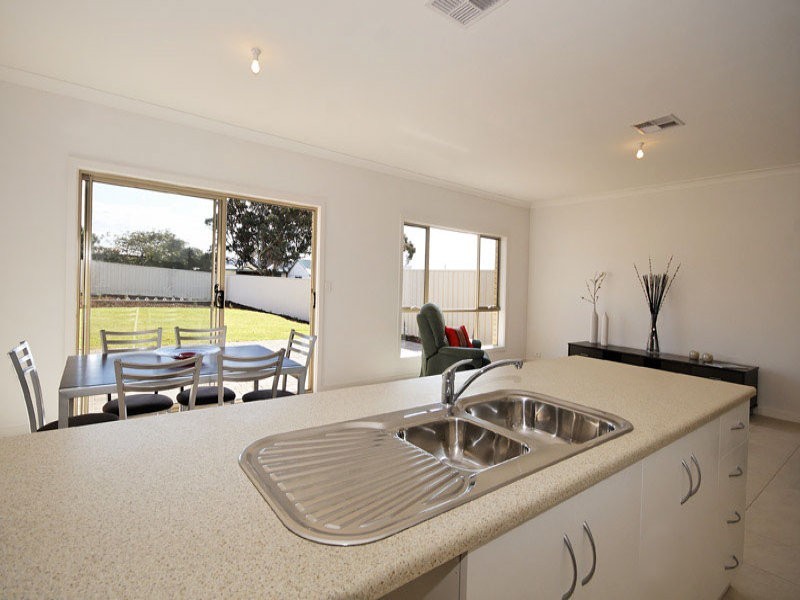 5a Berwick Street, Port Noarlunga South SA 5167