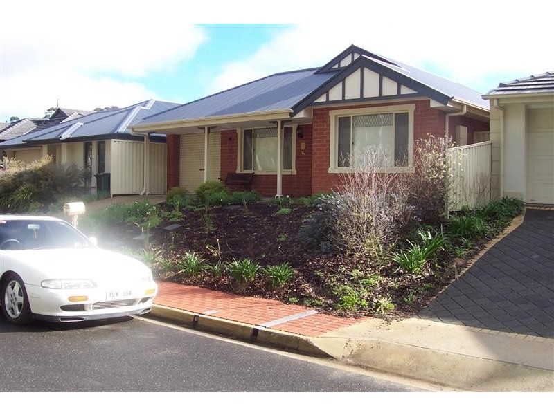 32 New York Road, Aberfoyle Park SA 5159