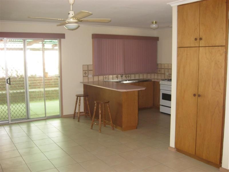 7 Garnet Cresent, Flagstaff Hill SA 5159