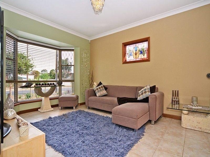 11a Rotorua Ave, Park Holme SA 5043