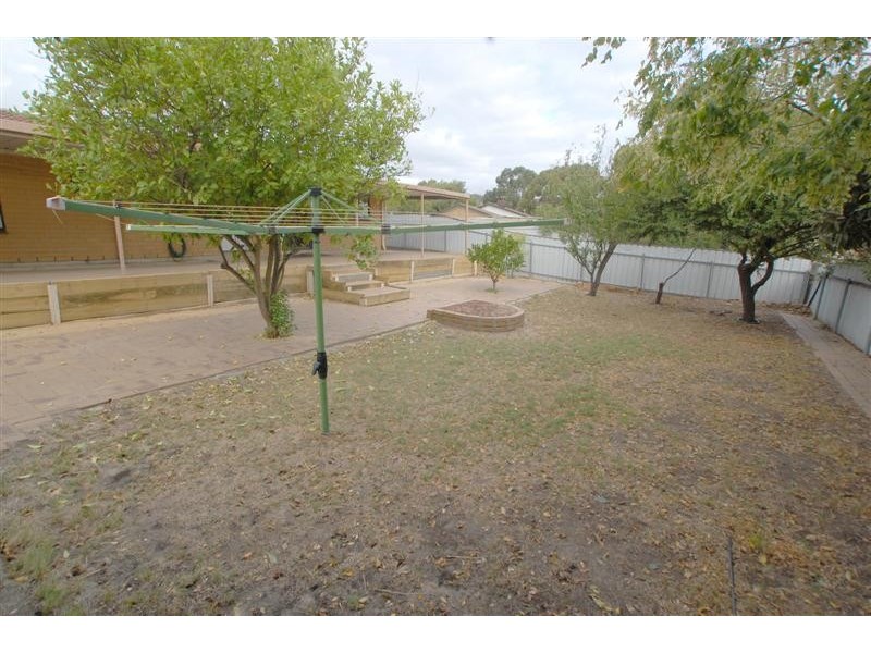 20 Serenade Crescent, Aberfoyle Park SA 5159