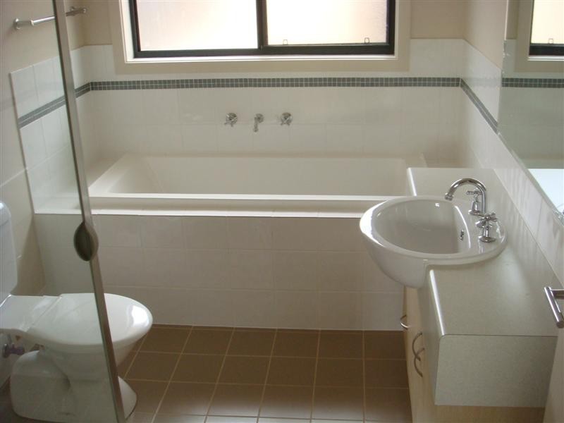 10 Glenrowen Street, Andrews Farm SA 5114