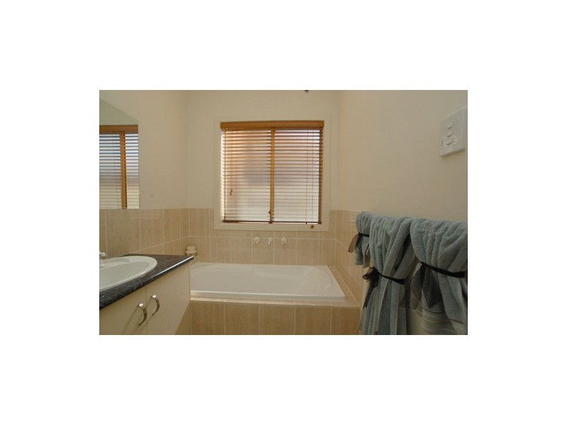 9 Eurunderee Avenue, Seacombe Gardens SA 5047