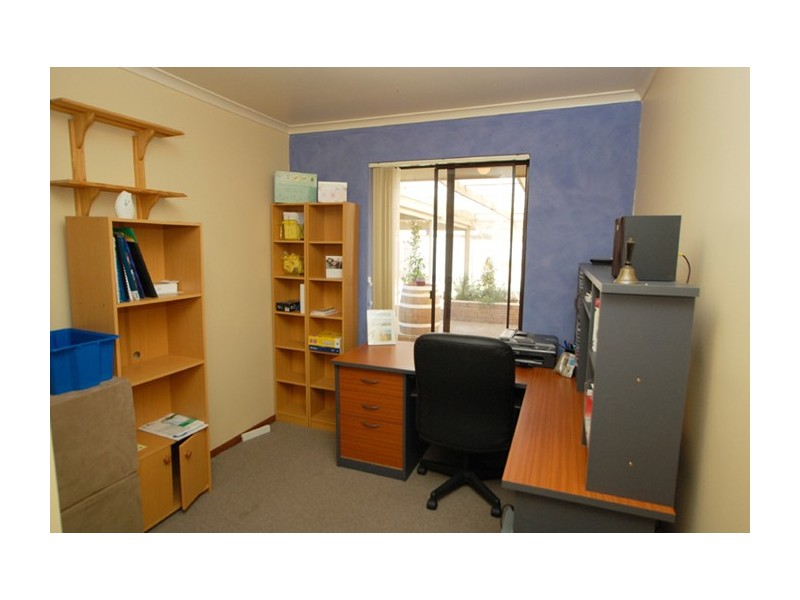 1 Plover Street, Seaford Rise SA 5169