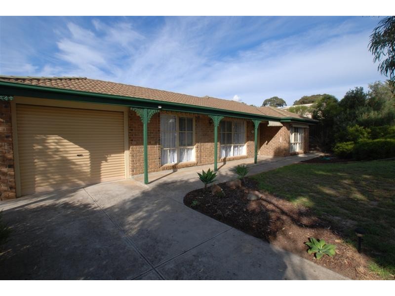 17 Greenfield Rise, Aberfoyle Park SA 5159