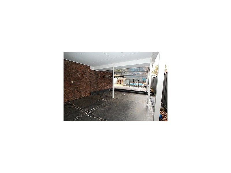 11 Dennis Street, Happy Valley SA 5159