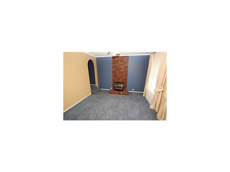 11 Dennis Street, Happy Valley SA 5159