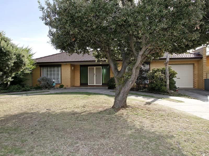 7 Weeroona Avenue, Port Noarlunga South SA 5167