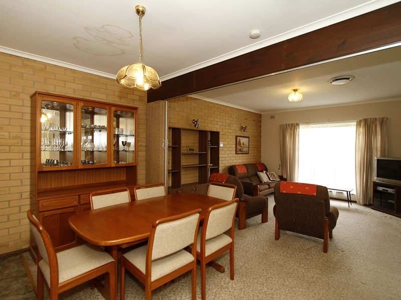 7 Weeroona Avenue, Port Noarlunga South SA 5167