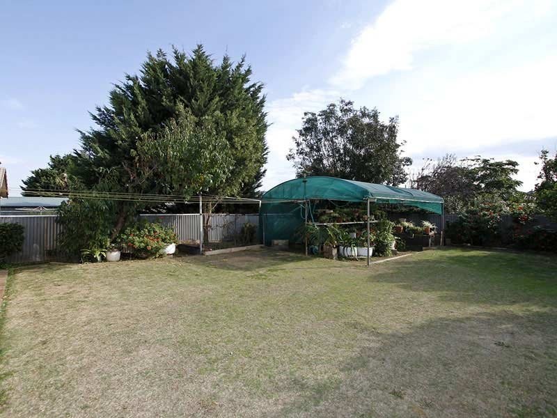 7 Weeroona Avenue, Port Noarlunga South SA 5167