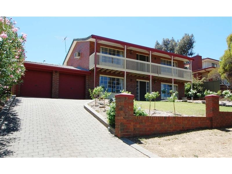 10 Grevillea Road, Aberfoyle Park SA 5159