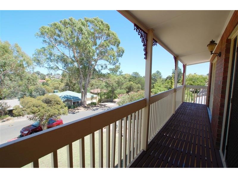 10 Grevillea Road, Aberfoyle Park SA 5159