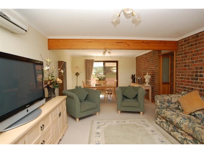 10 Grevillea Road, Aberfoyle Park SA 5159