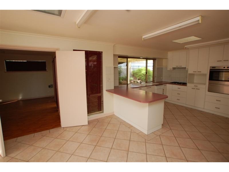 1 Torresan Crescent, Flagstaff Hill SA 5159