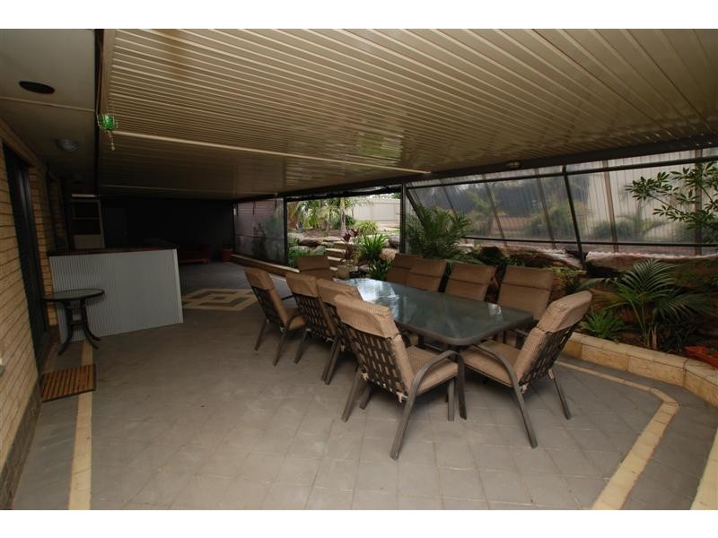 3 Alison Drive, Happy Valley SA 5159