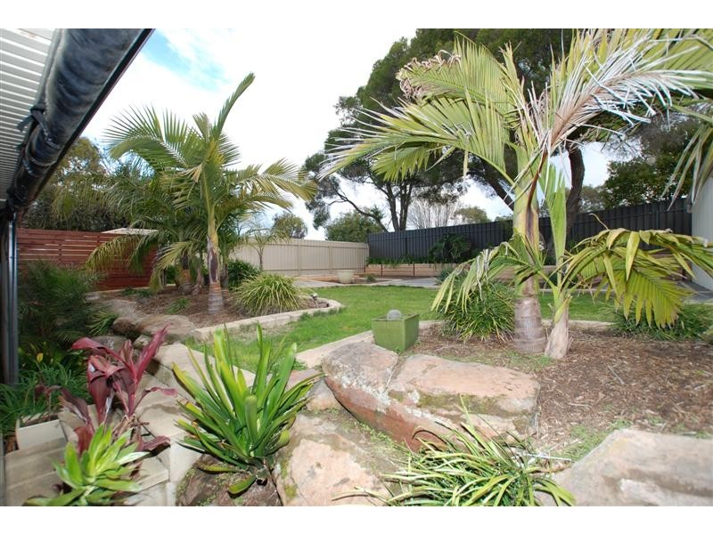3 Alison Drive, Happy Valley SA 5159