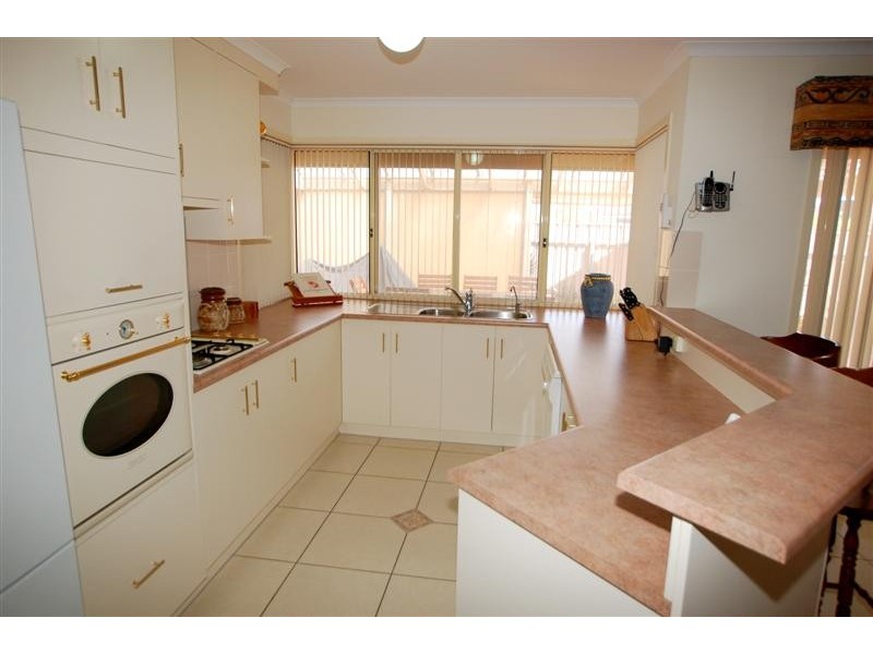 1 Overland Crescent, Sheidow Park SA 5158