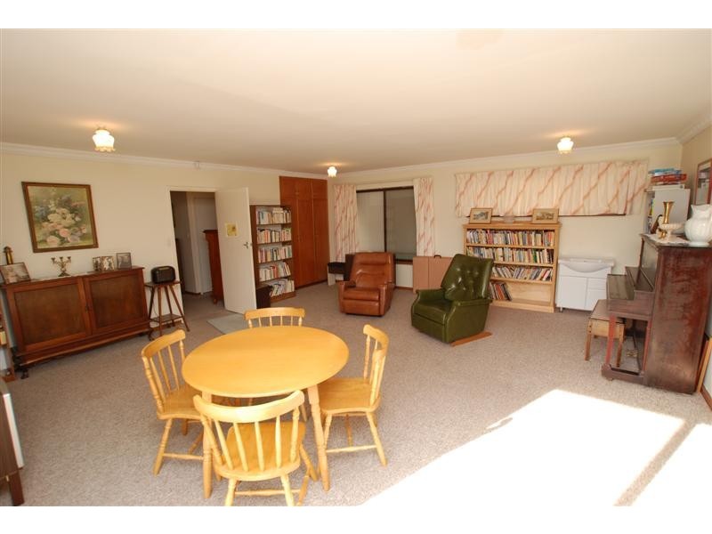 6 Balee Road, Happy Valley SA 5159