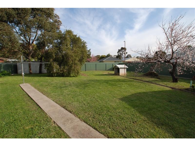 6 Balee Road, Happy Valley SA 5159