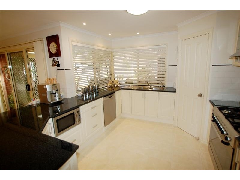 8  Overland Crescent, Sheidow Park SA 5158